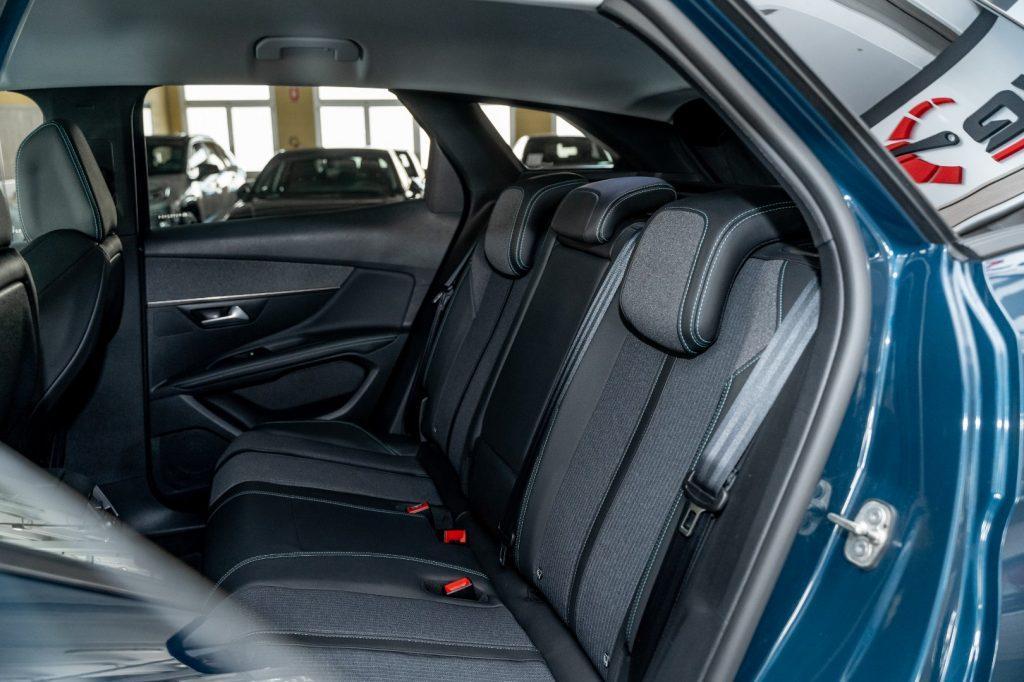 PEUGEOT 3008 1.6 Hybrid phev 225cv e-EAT8 Allure