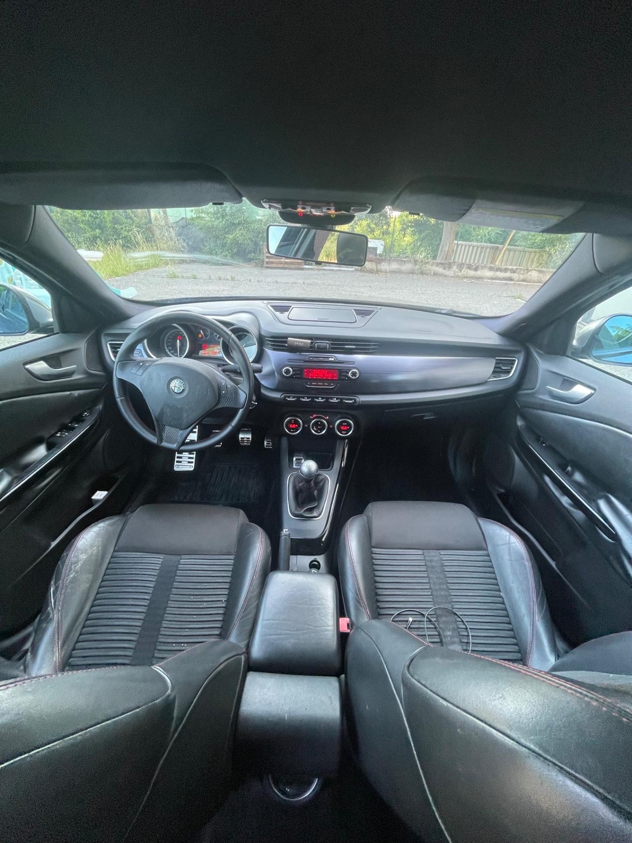 Alfa Romeo Giulietta 2.0 JTDm-2 140 CV Distinctive