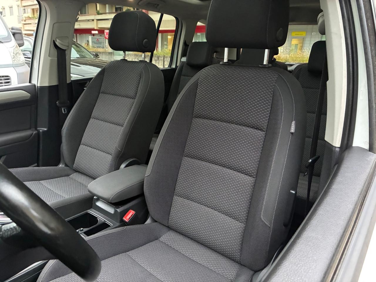 Volkswagen Touran 1.5 TSI EVO DSG Executive BlueMotion Technology