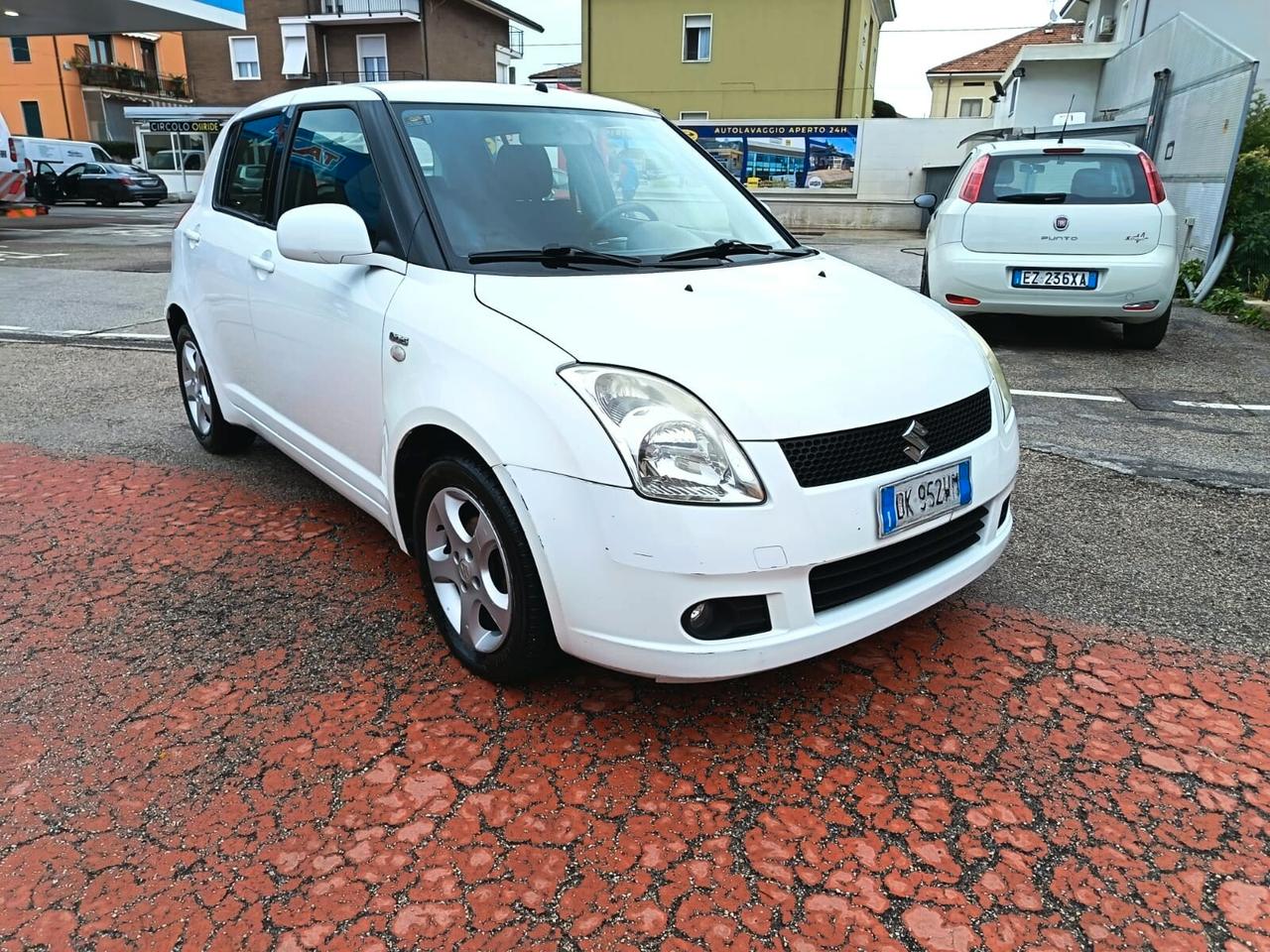 Suzuki Swift 1.3 DDiS 69CV 5PORTE GLX NEOPATENTATI BASSI CONSUMI OTTIMA