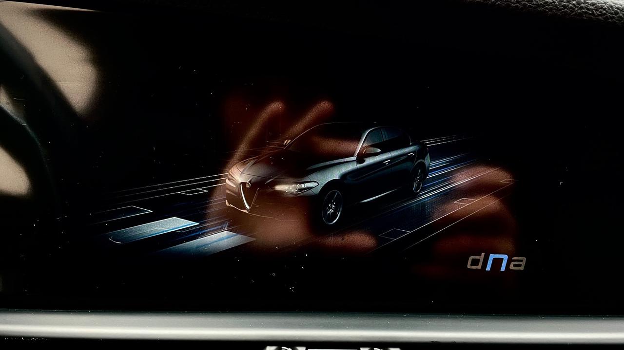 ALFA ROMEO GIULIA 2.2 TURBODIESEL EXECUTIVE 190CV - FULL LED, PELLE, CAR PLAY