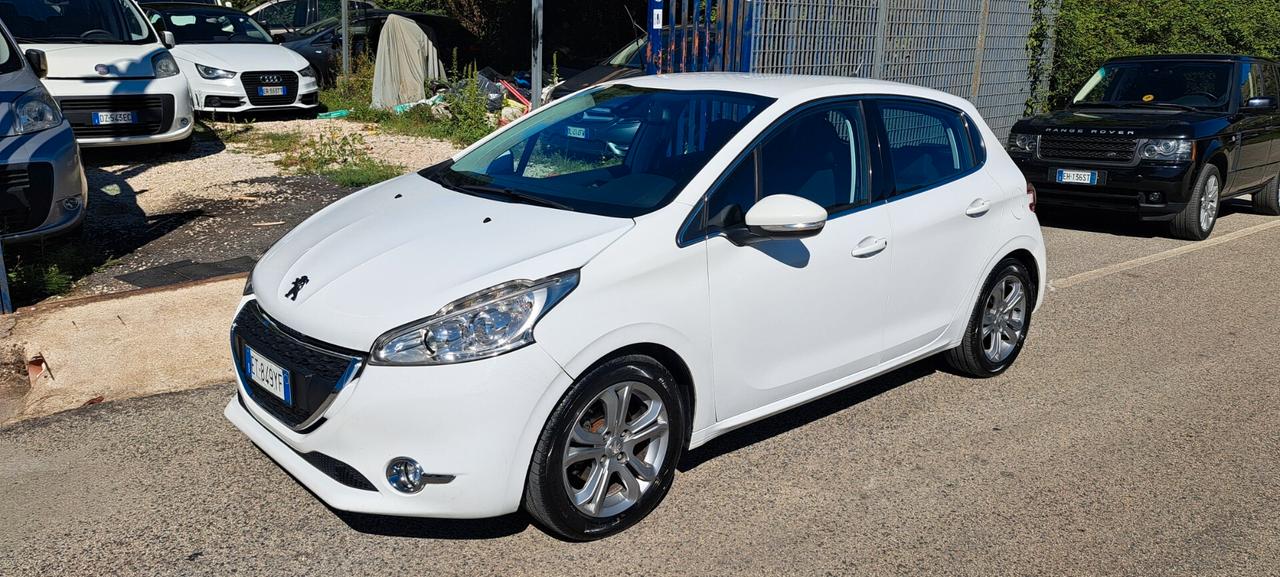 Peugeot 208 1.4 HDi 68 CV 5 porte Allure