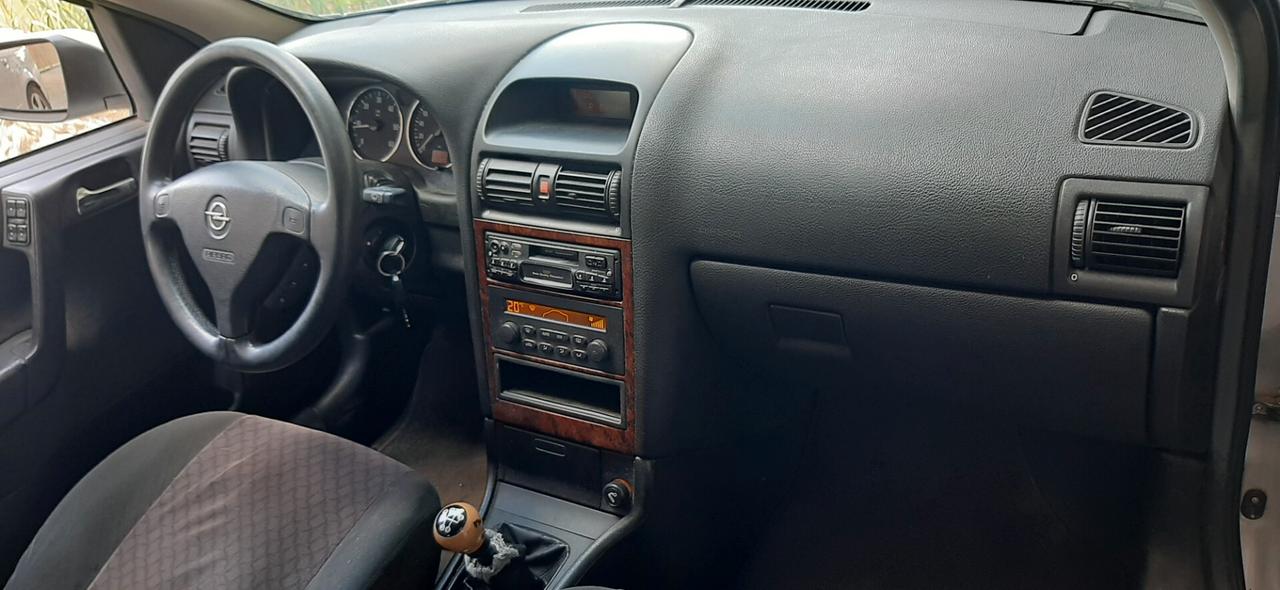 Opel Astra 1.7 16V DTI cat Station Wagon Elegance