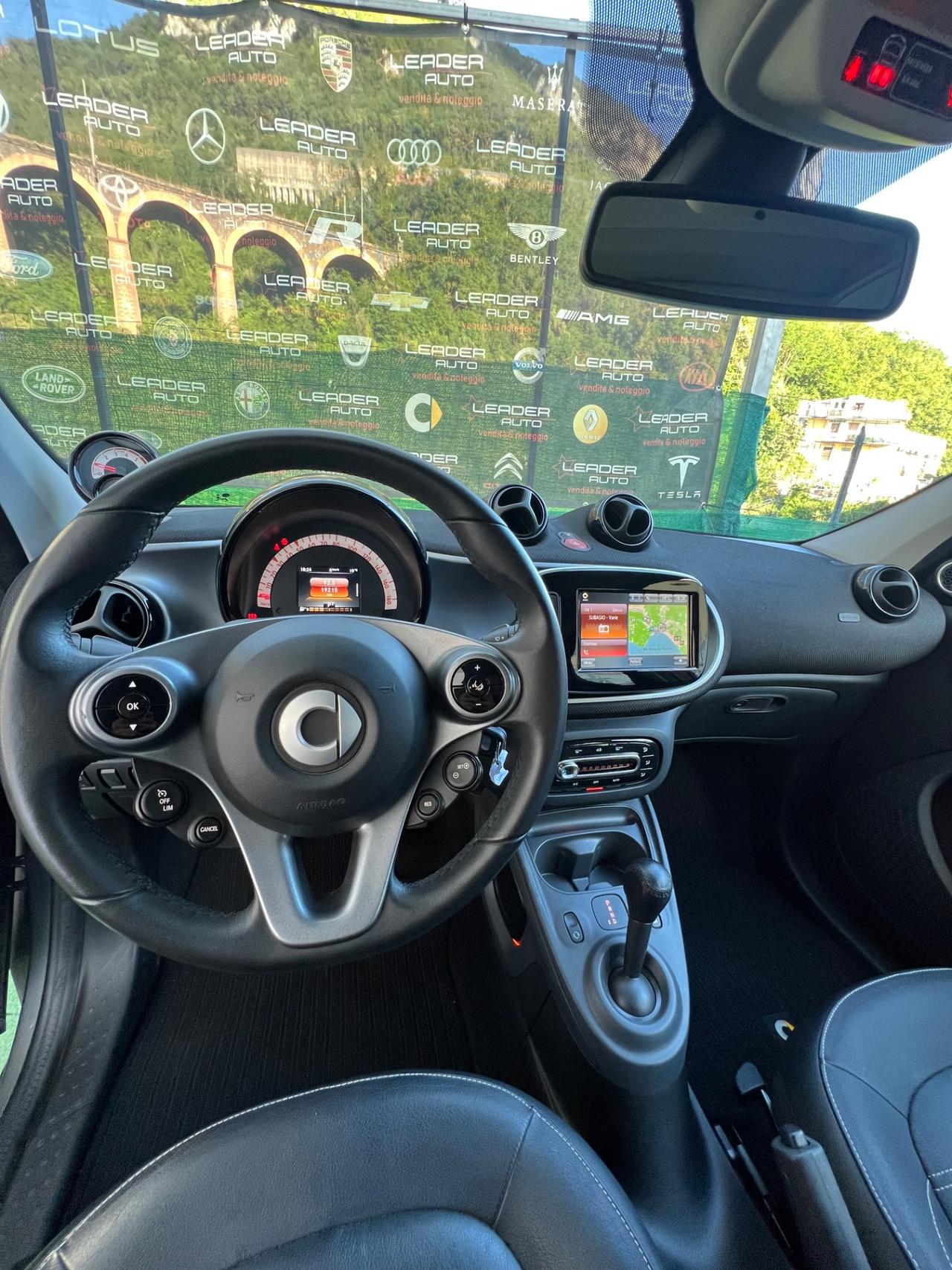 Smart ForFour 0.9 90cv - cabrio -pelle -automatica - Full Optional