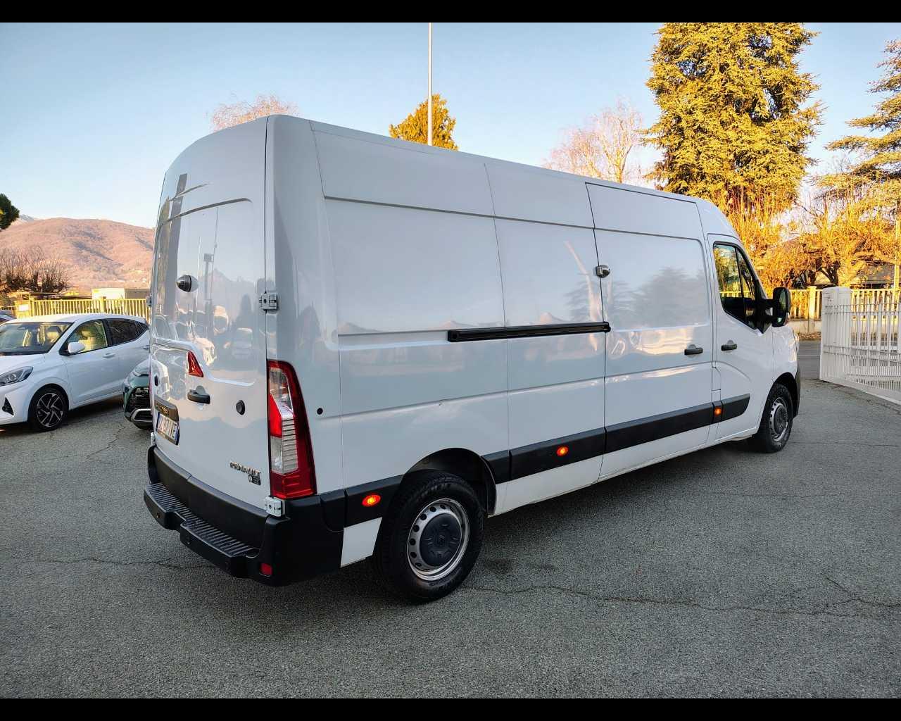 RENAULT Master IV 35 FWD - master T35 2.3 dci 135cv L3H3 Ice