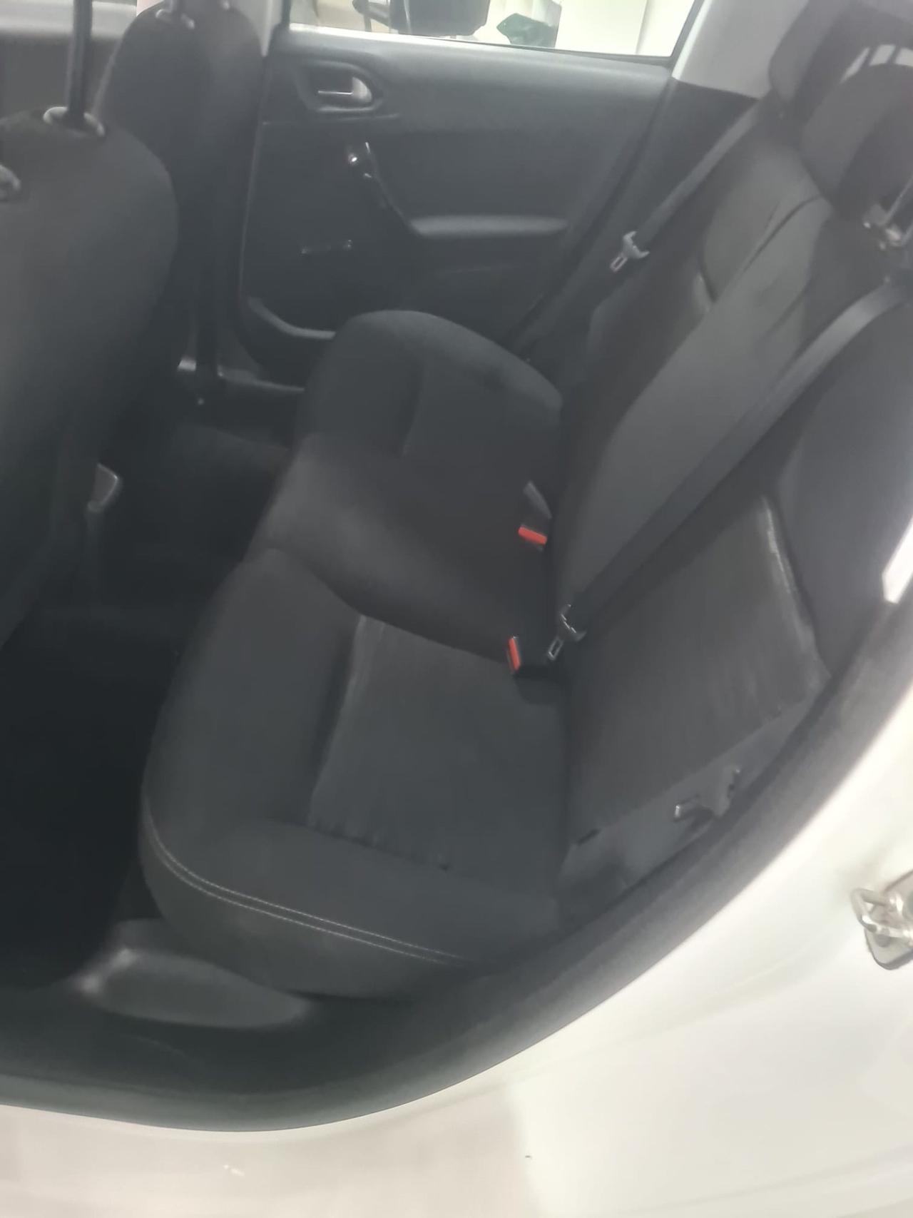 Peugeot 208 BlueHDi 100 S&S 5 porte Allure