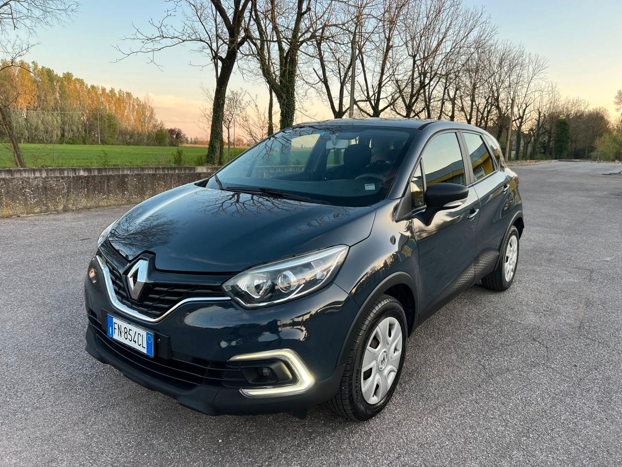 Renault Captur dCi 8V 90 CV EDC Initiale Paris