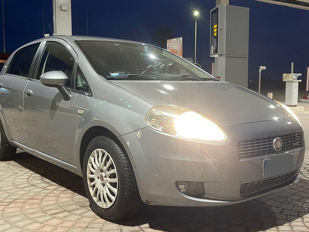 Fiat Grande Punto Grande Punto 1.3 MJT 75 CV 5 porte Dynamic