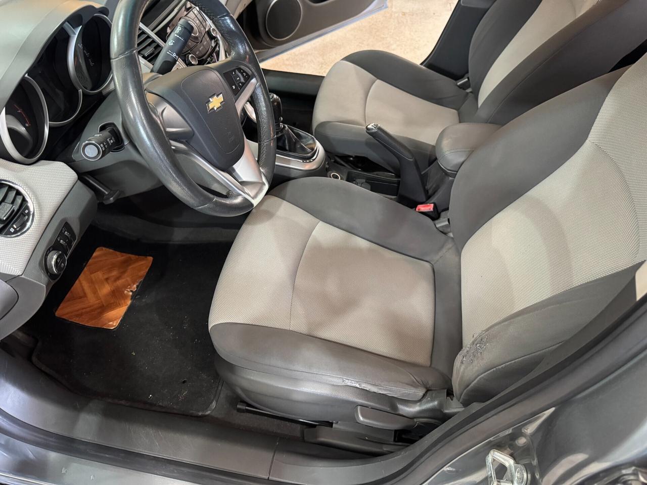 Chevrolet Cruze 1.6 cc. GPL Berlina LS OK NEOPATEN