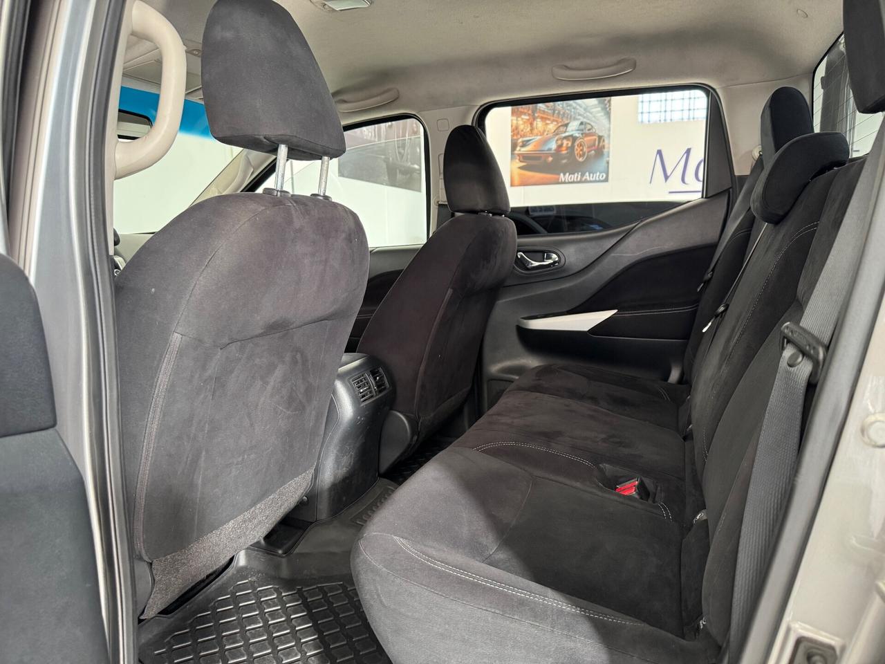 Nissan Navara 2.3 dCi 190 CV 7AT 4WD Double Cab N-Connecta