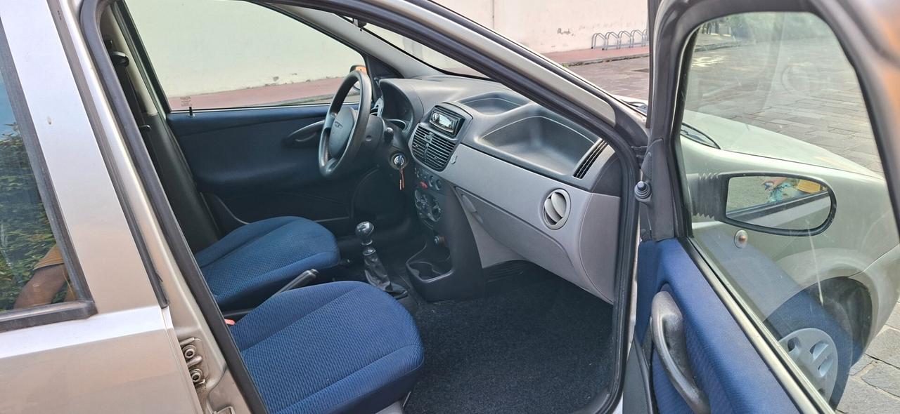 FUAT PUNTO 1.2 5 PORTE ELX KM 93000