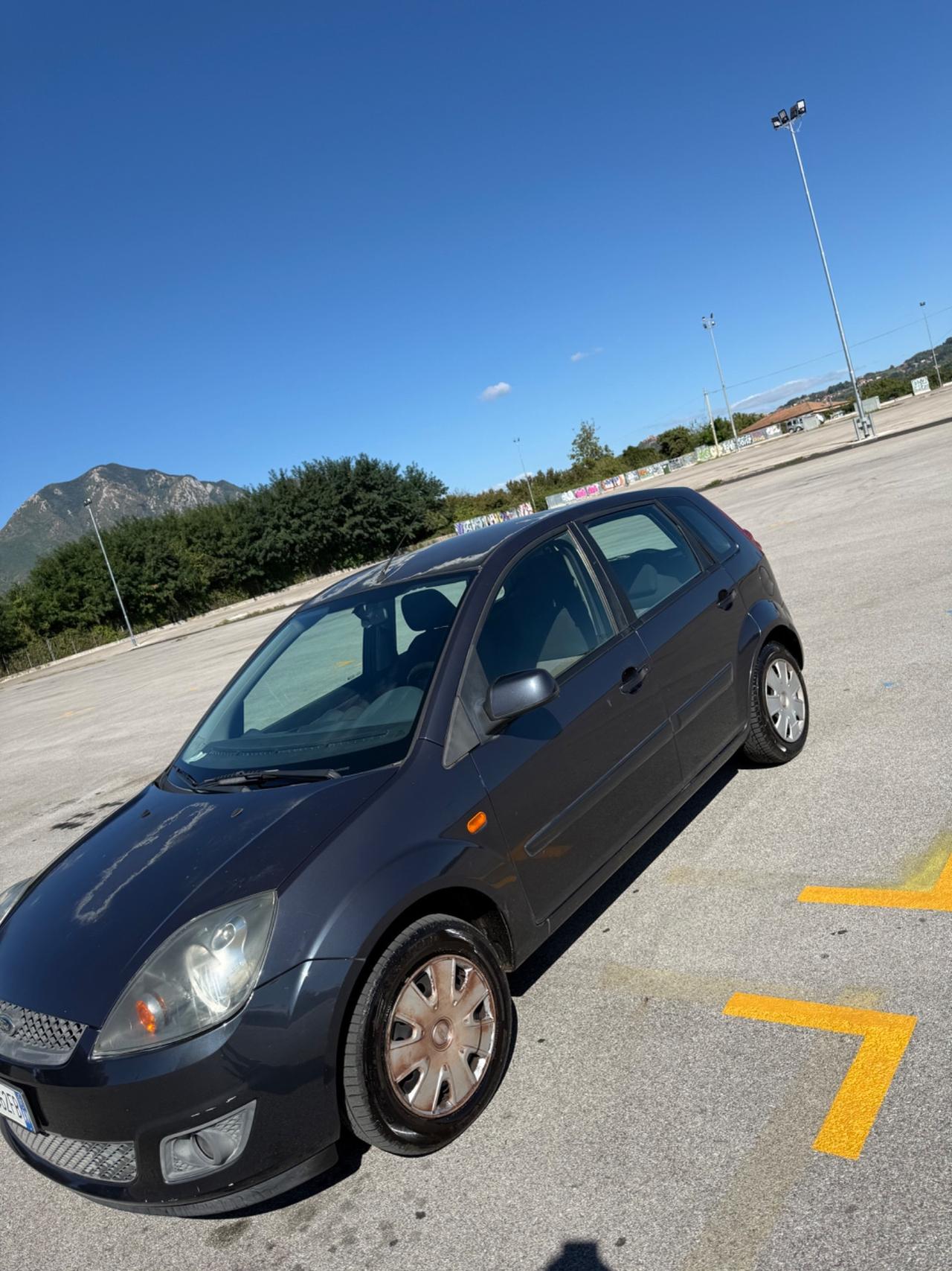Ford Fiesta 1.2 Benzina 2007 • Unico Proprietario • Neopatentati