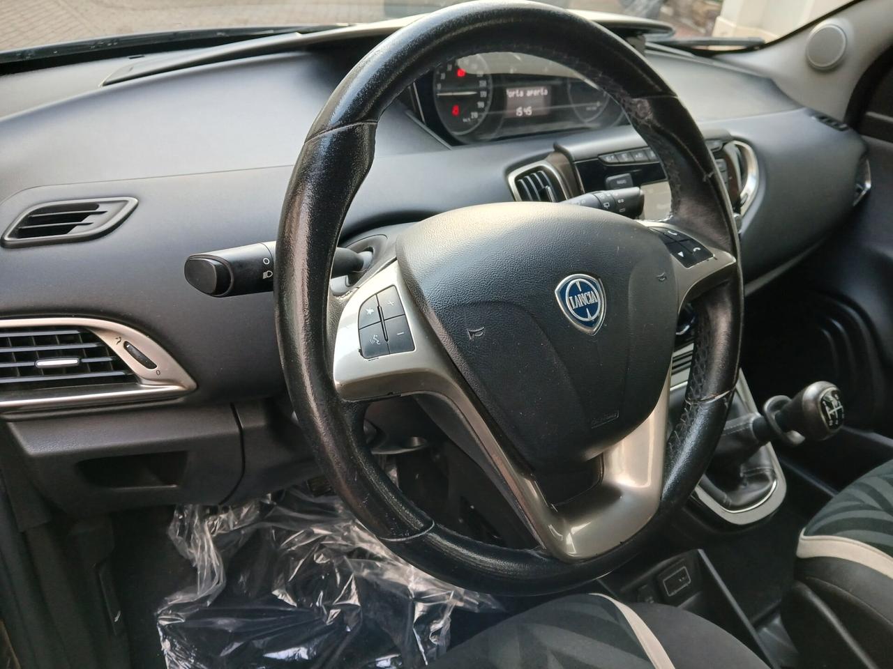 Lancia Ypsilon 1.2 Gold