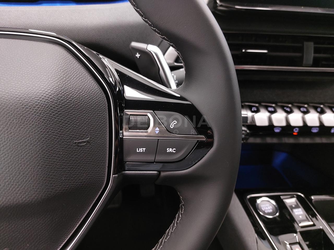 Peugeot 3008 1.6 hybrid4 phev allure pack 300cv e-eat8