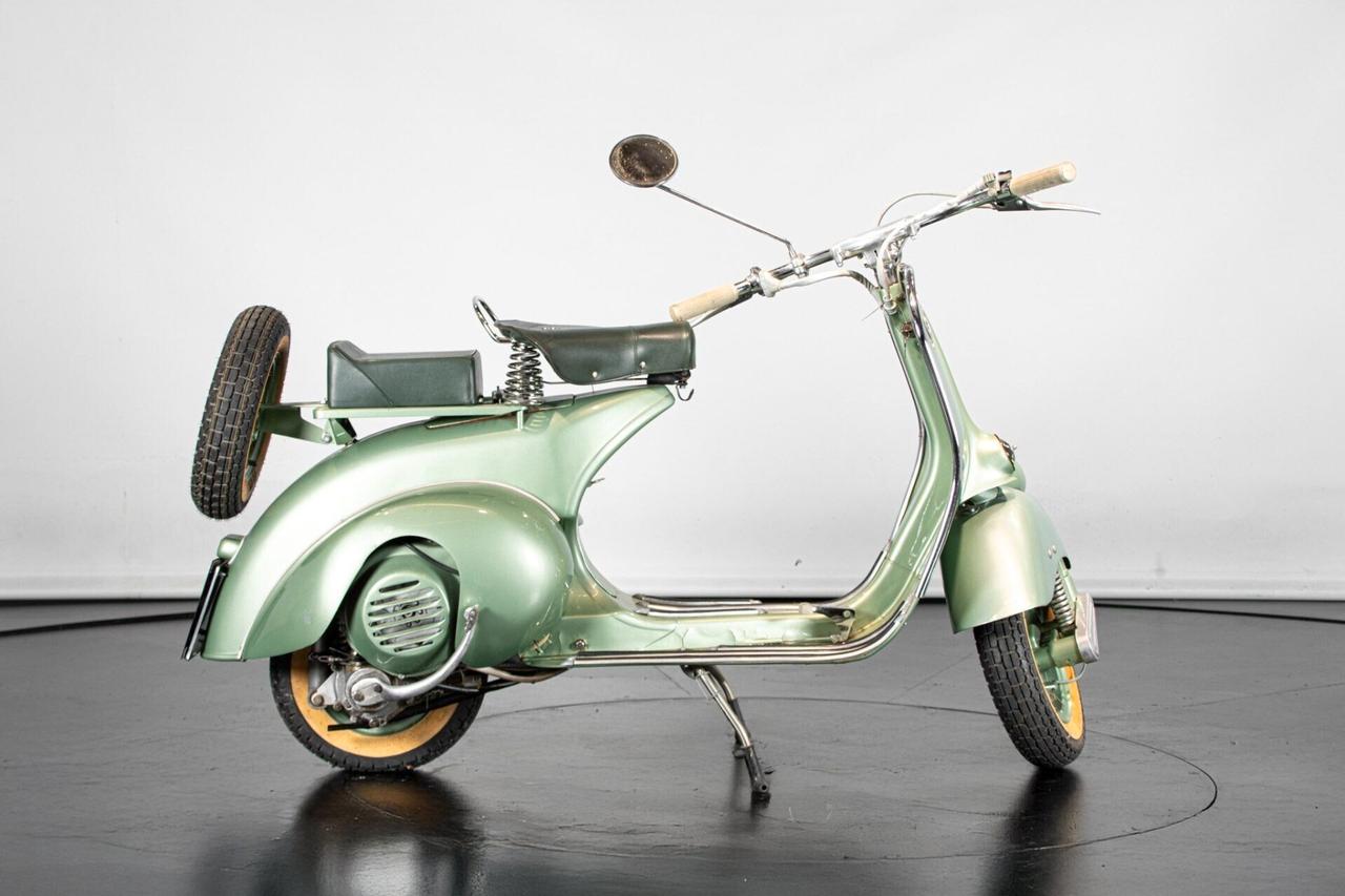 Piaggio Vespa 125 Vacanze Romane