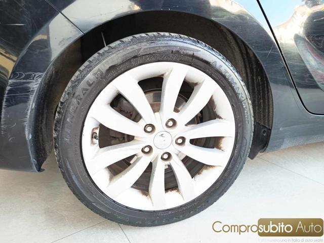 KIA Carens 1.7 CRDi 115 CV Class