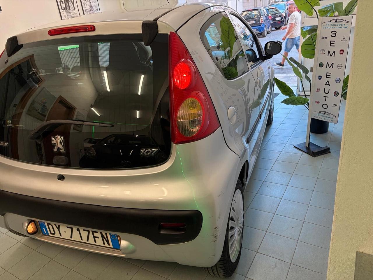 Peugeot 107 1.0 COMPRESO PASSAGGIO DI PROPRIETÀ