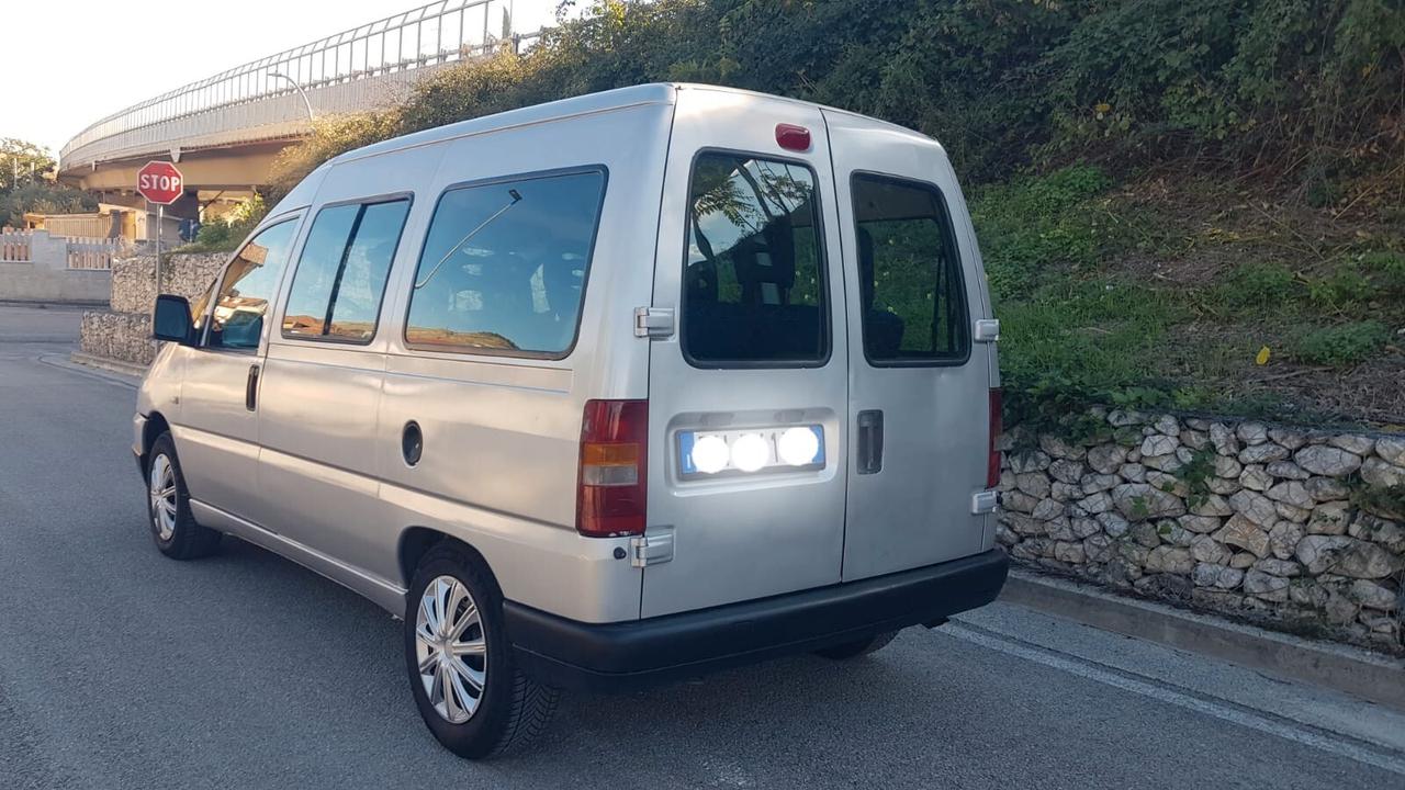 Citroen Jumpy 9 posti