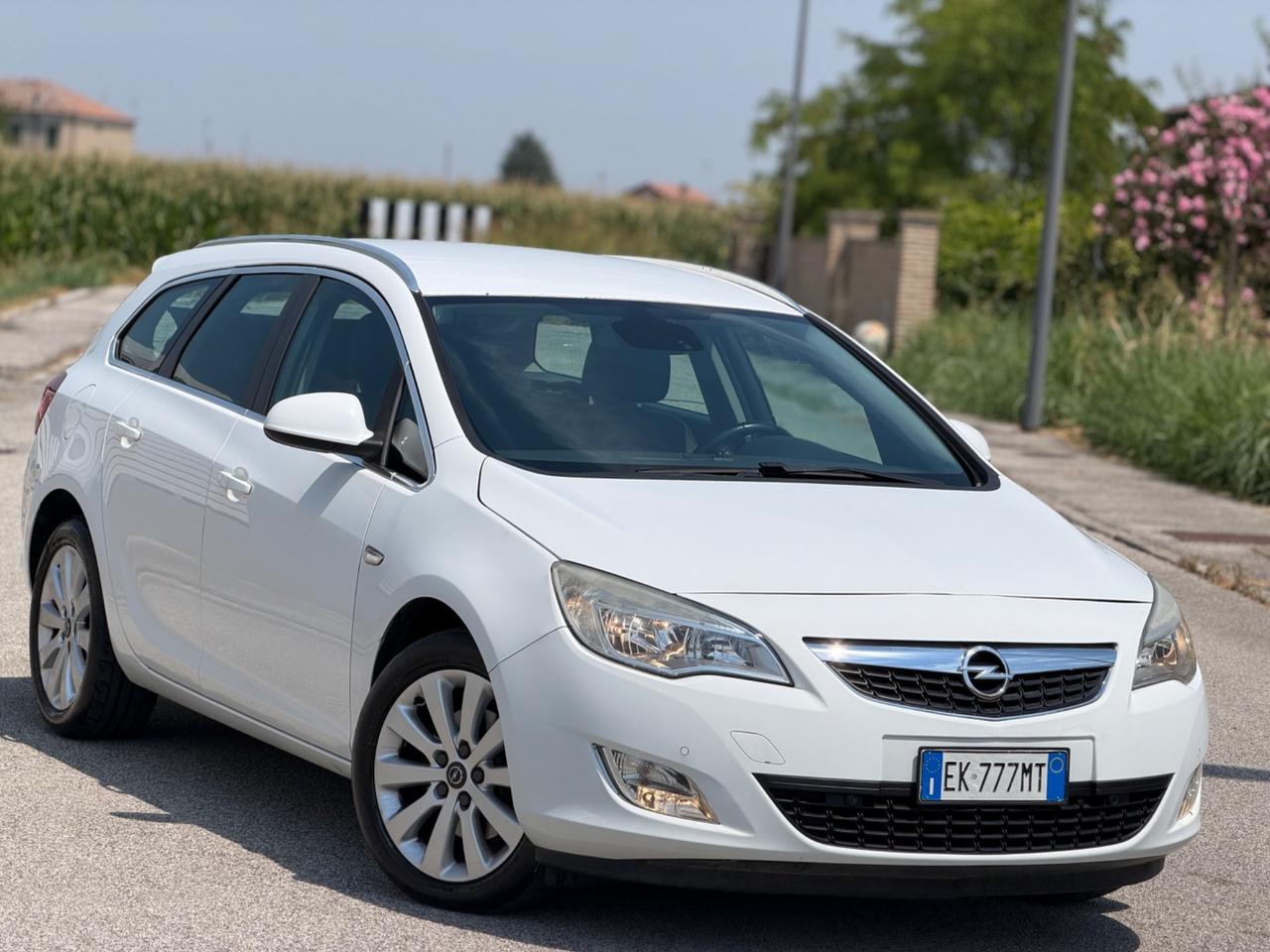 Opel Astra 1.3 CDTI 95CV S&S Sports Tourer Cosmo