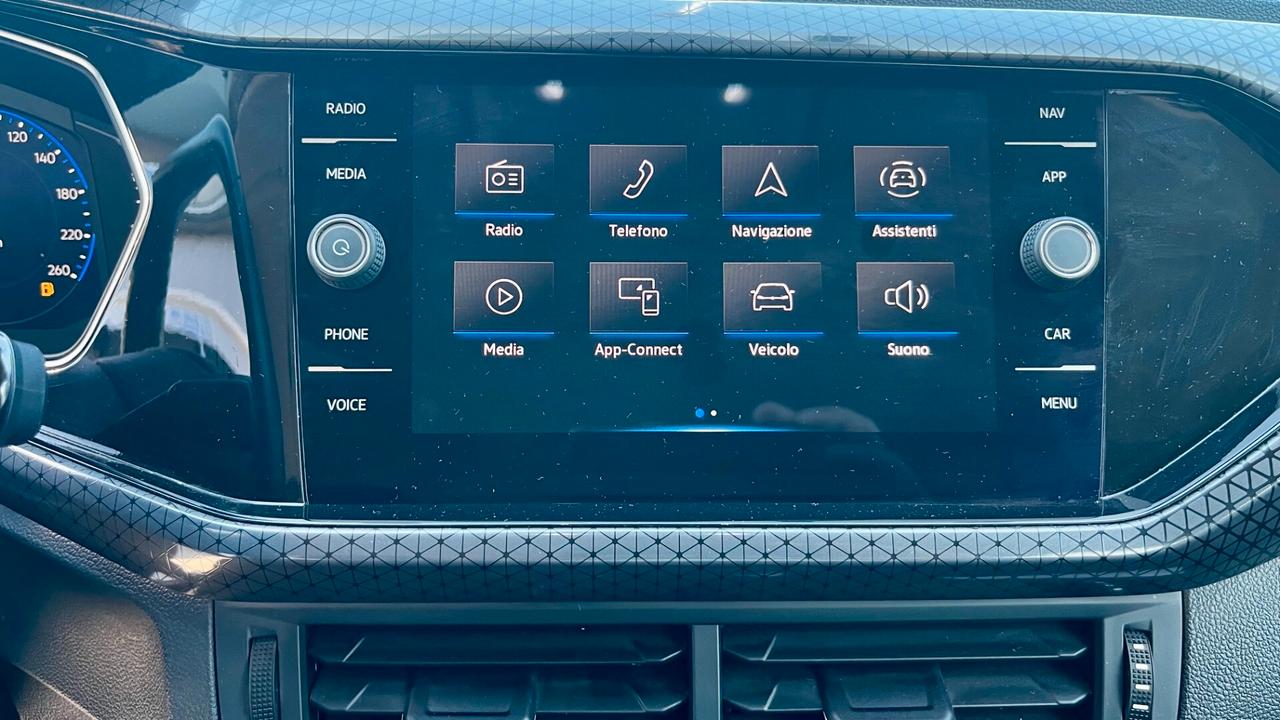 Volkswagen T-Cross 1.0 tsi Advanced 110cv " SENZA ALCUN VINCOLO /X NEOPATENTATI "