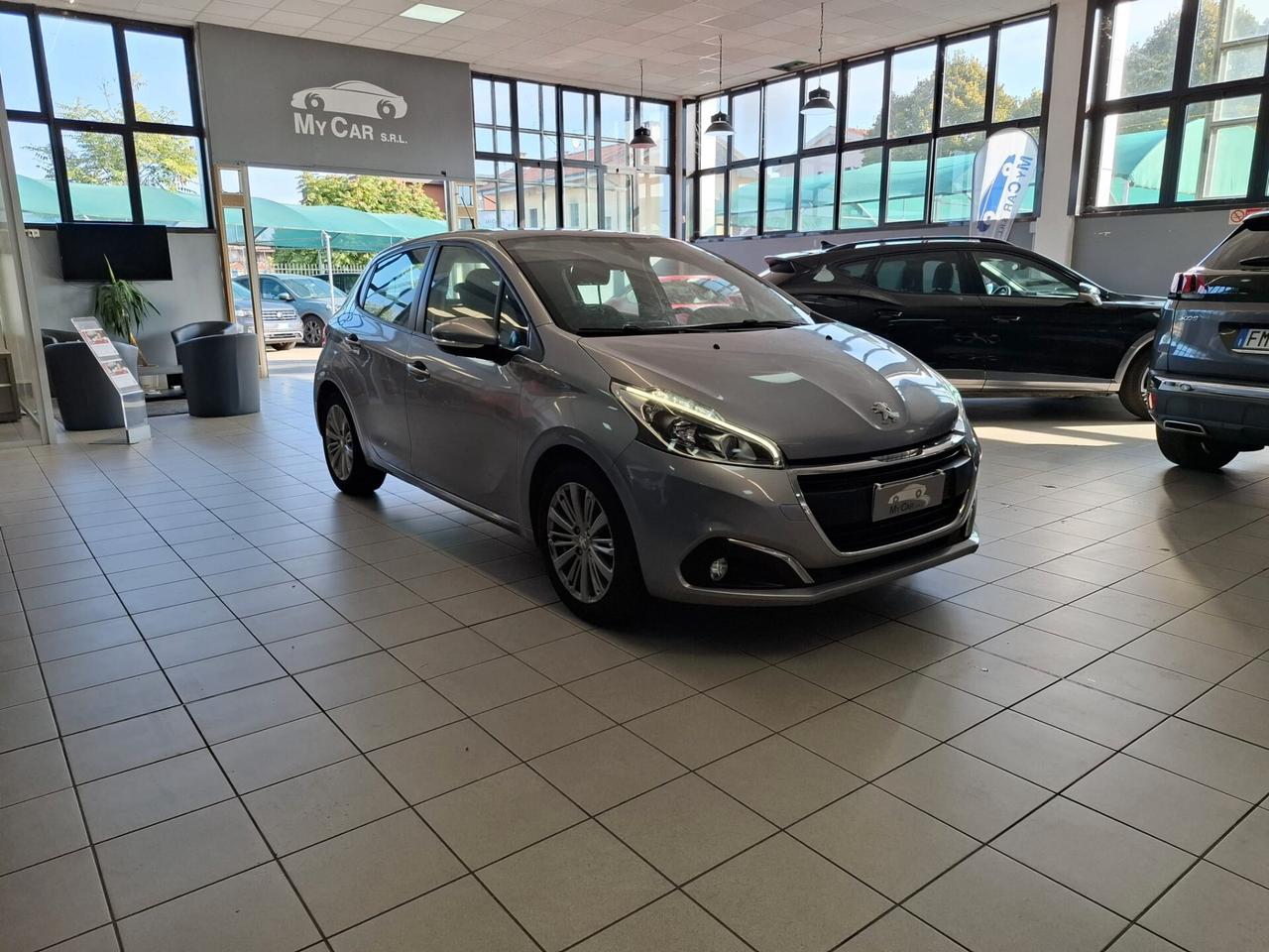 Peugeot 208 Benzina Manuale
