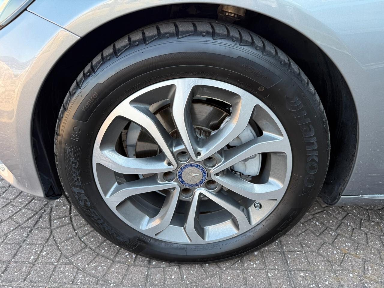 Mercedes-benz C 200 Sport 26000KM!!!