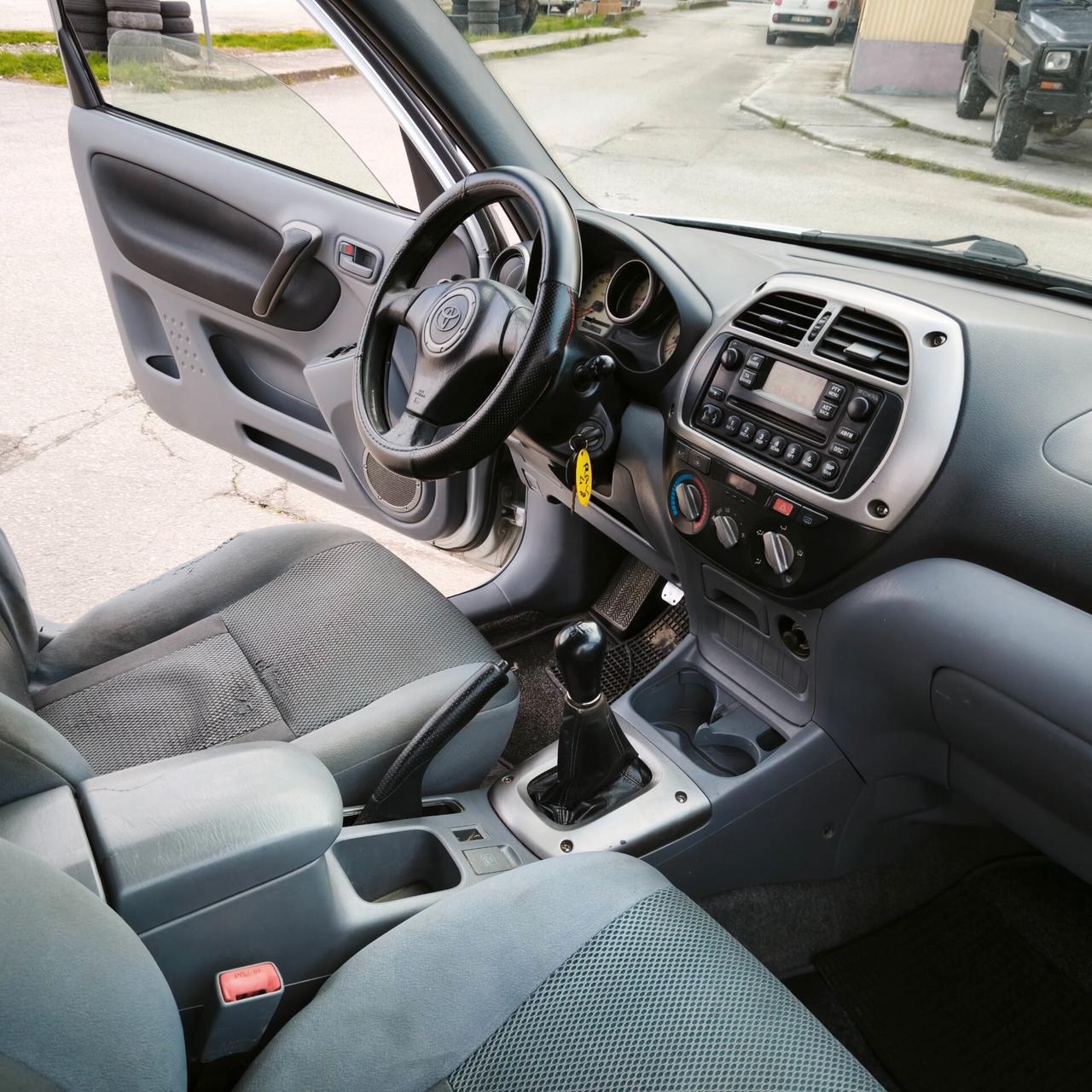 Toyota RAV 4 RAV4 2.0 16V cat 3 porte