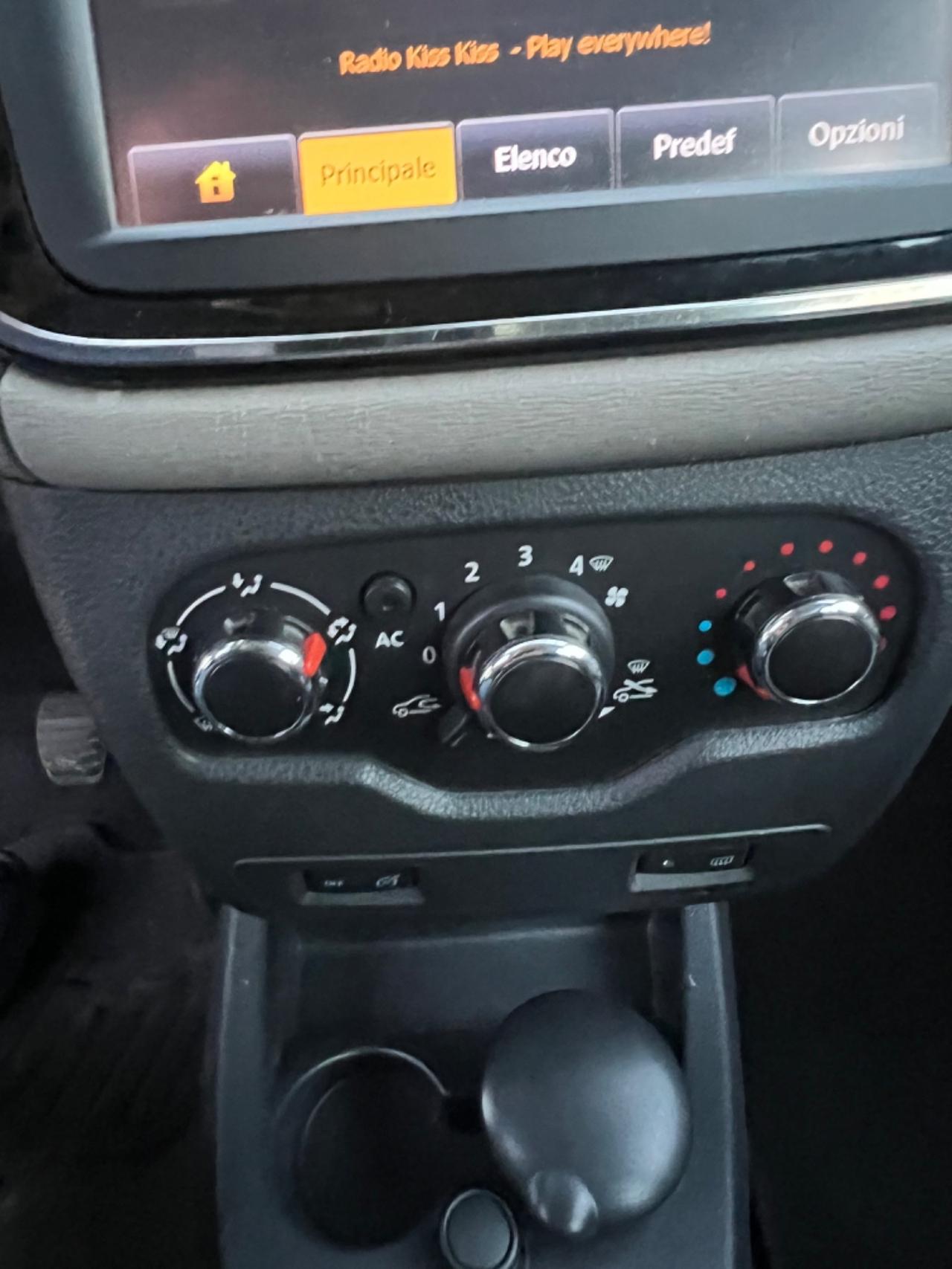 Dacia Lodgy 1.6 8V 85CV GPL 5 posti Lauréate