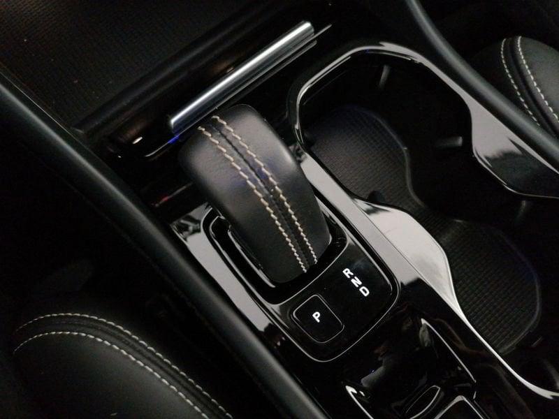 Volvo XC40 1.5 t4 phev R-design auto my21