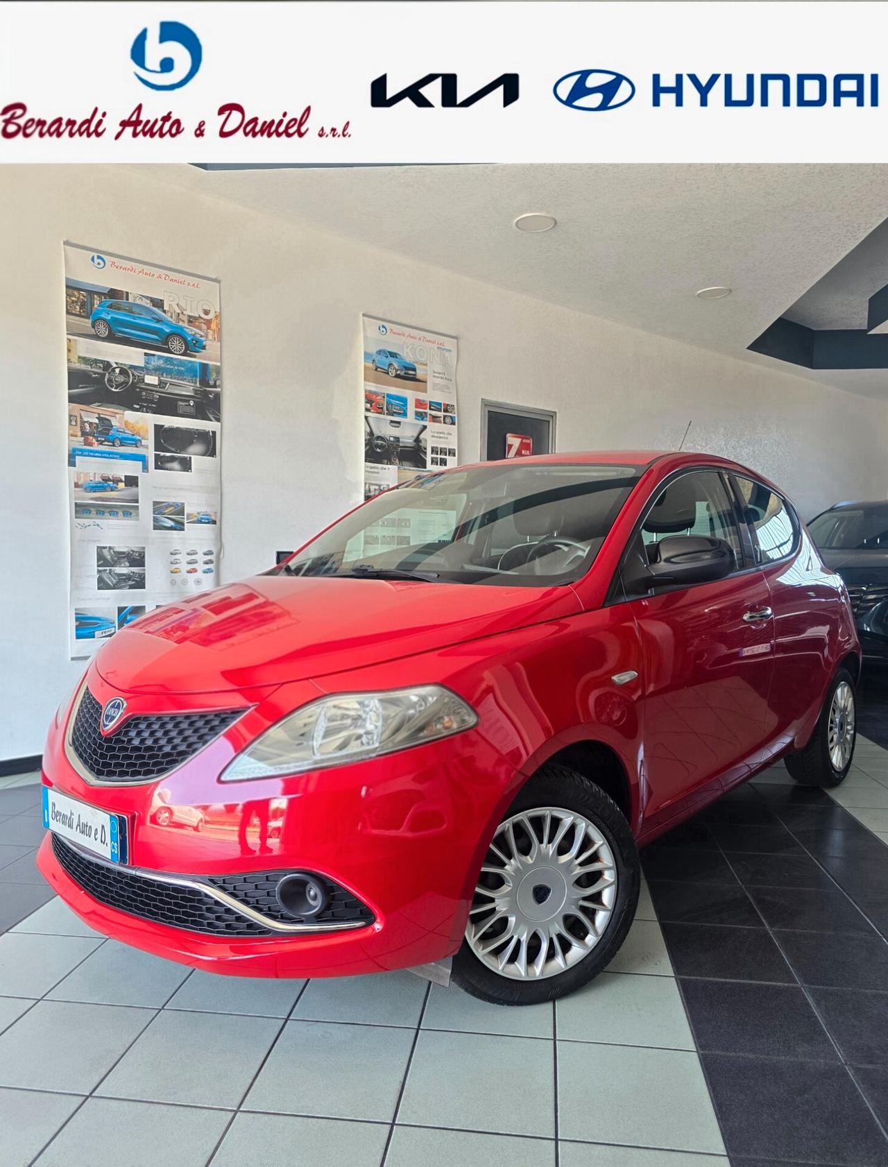 Lancia Ypsilon 1.2 69 CV 5 porte Platinum