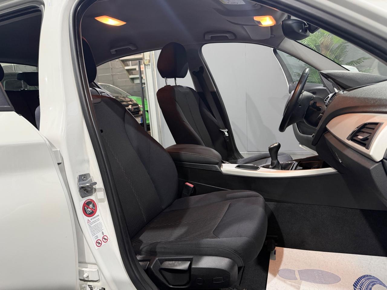 Bmw 116 116d 5p. Urban