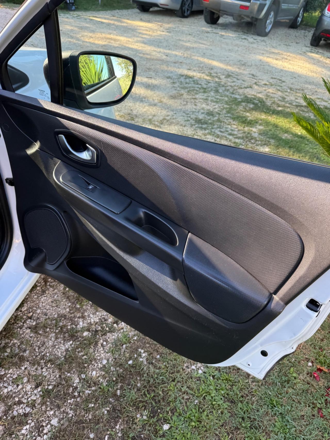 Renault Clio dCi 8V 75CV Start&Stop 5 porte Energy Zen