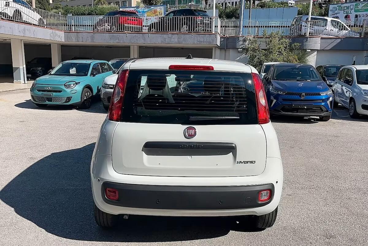 Fiat Panda 1.0 FireFly S&S Hybrid Pandina KM0