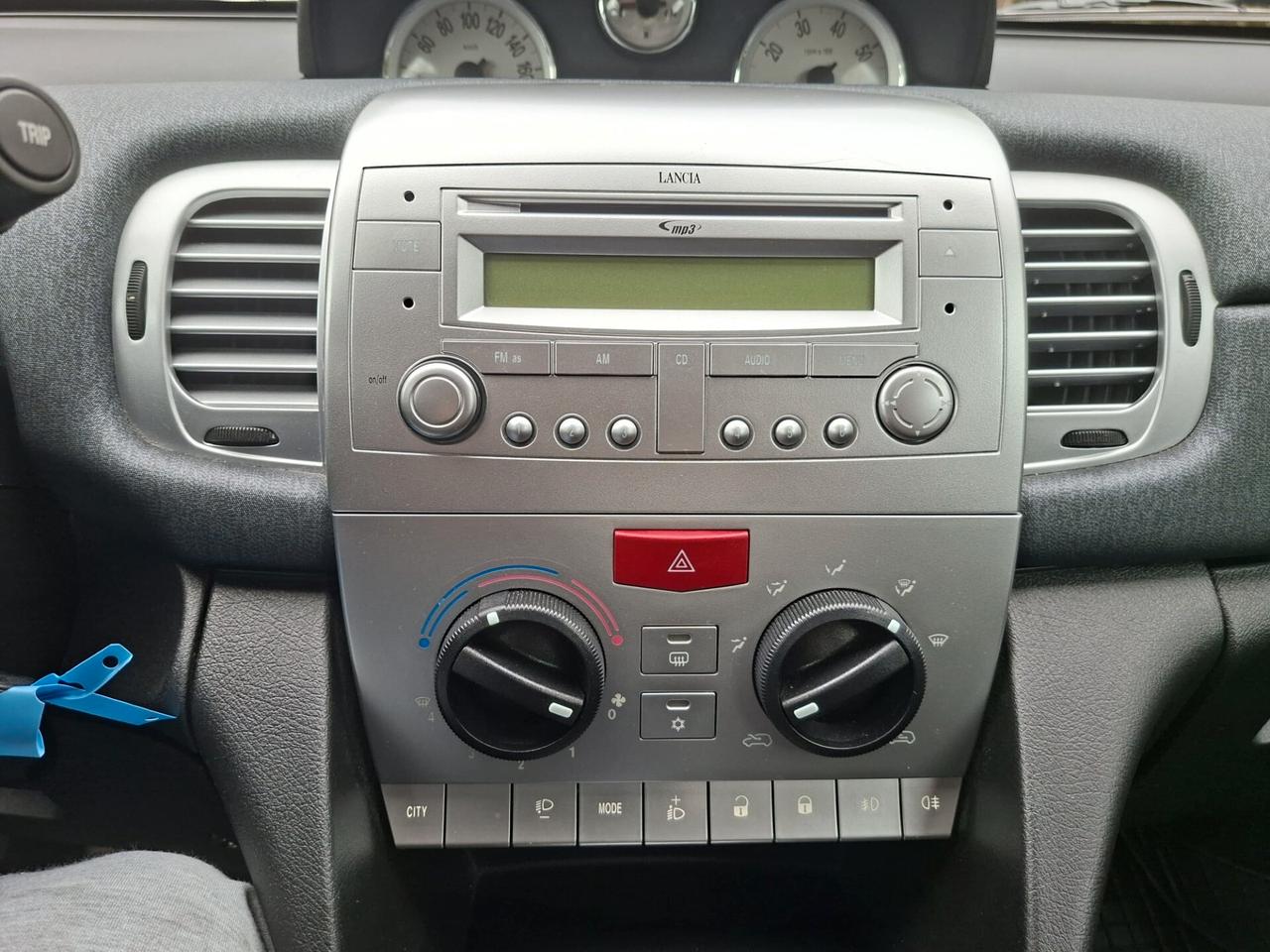 Lancia Ypsilon 1.2 69 CV 3 porte S&S Gold