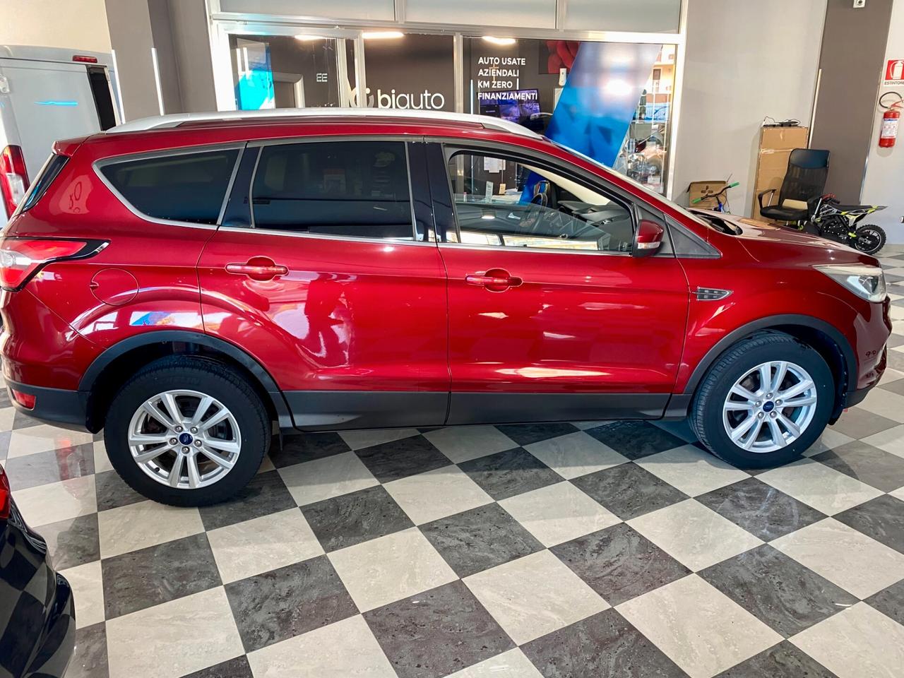 Ford Kuga 1.5 TDCI 120 CV S&S 2WD Business-2019