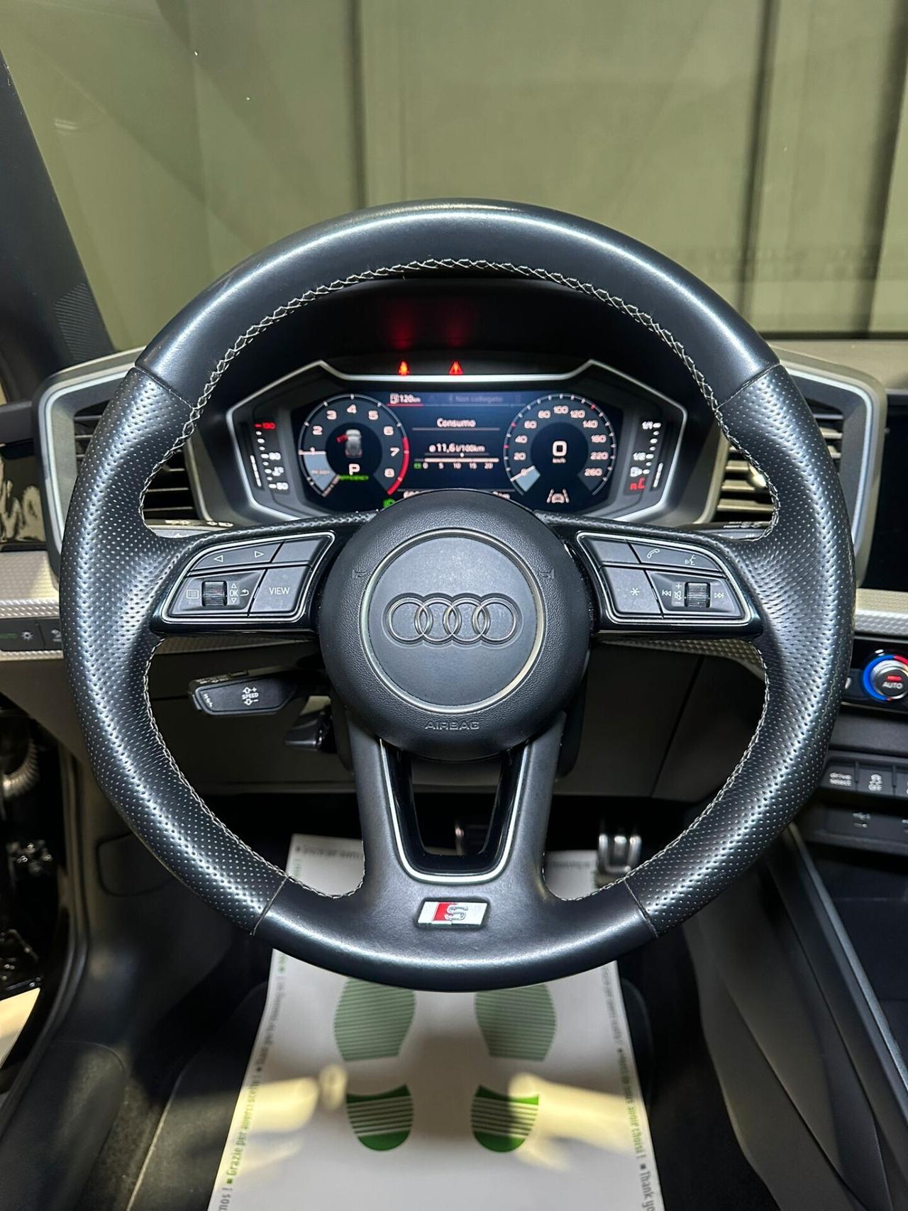 Audi A1 citycarver 1.5 35 TFSI S tronic Identity Contrast