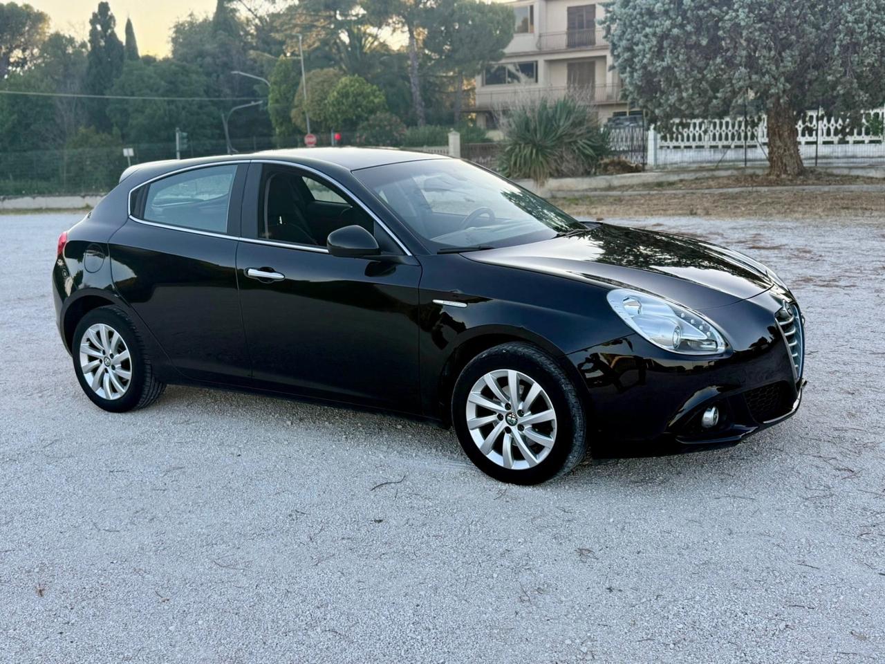 Alfa Giulietta 1.6 JTDm-2 Exclusive EURO6 neopatentati