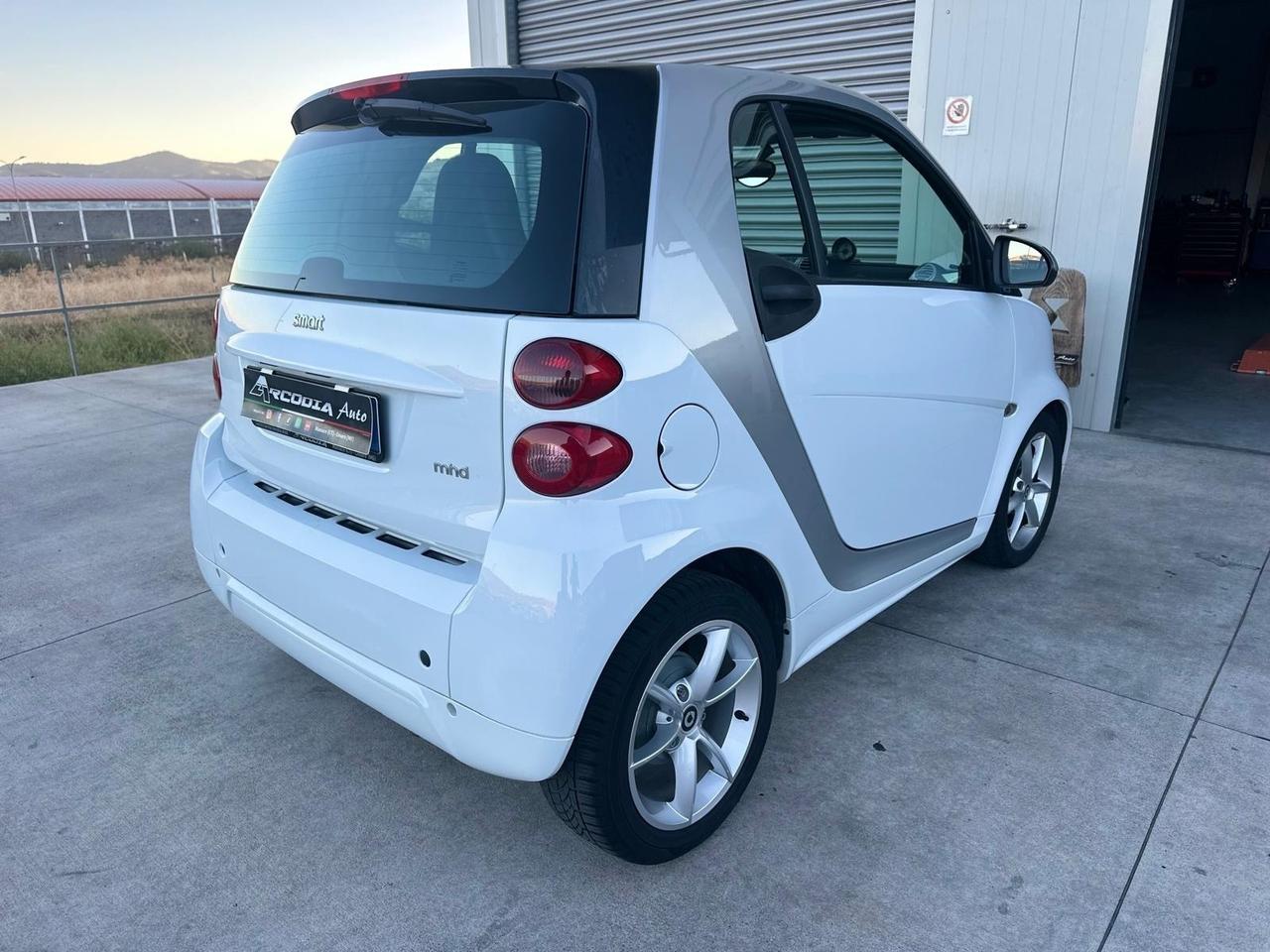 Smart ForTwo 1000 52 kW MHD coupé passion