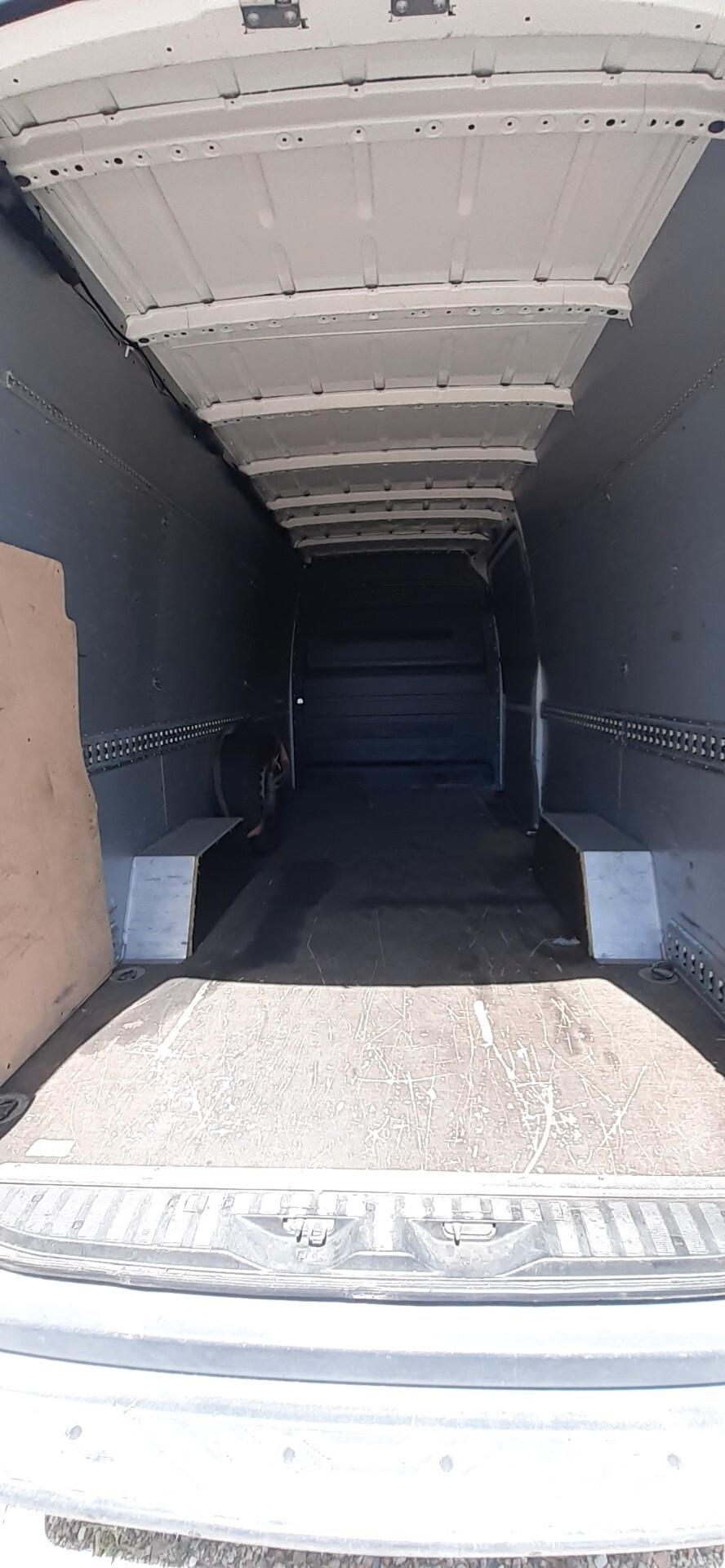VOLKSWAGEN CRAFTER 2016 - 2.0TDI LB AUTOMOBILI