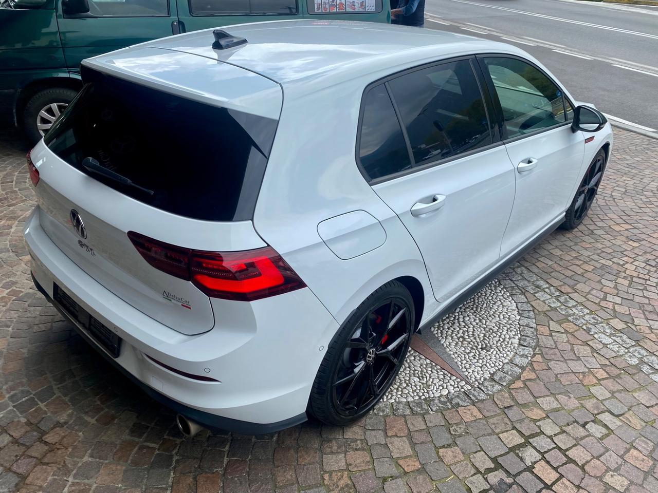 Volkswagen Golf GTI 2.0 TSI DSG 19” IQ-LIGHT DCC