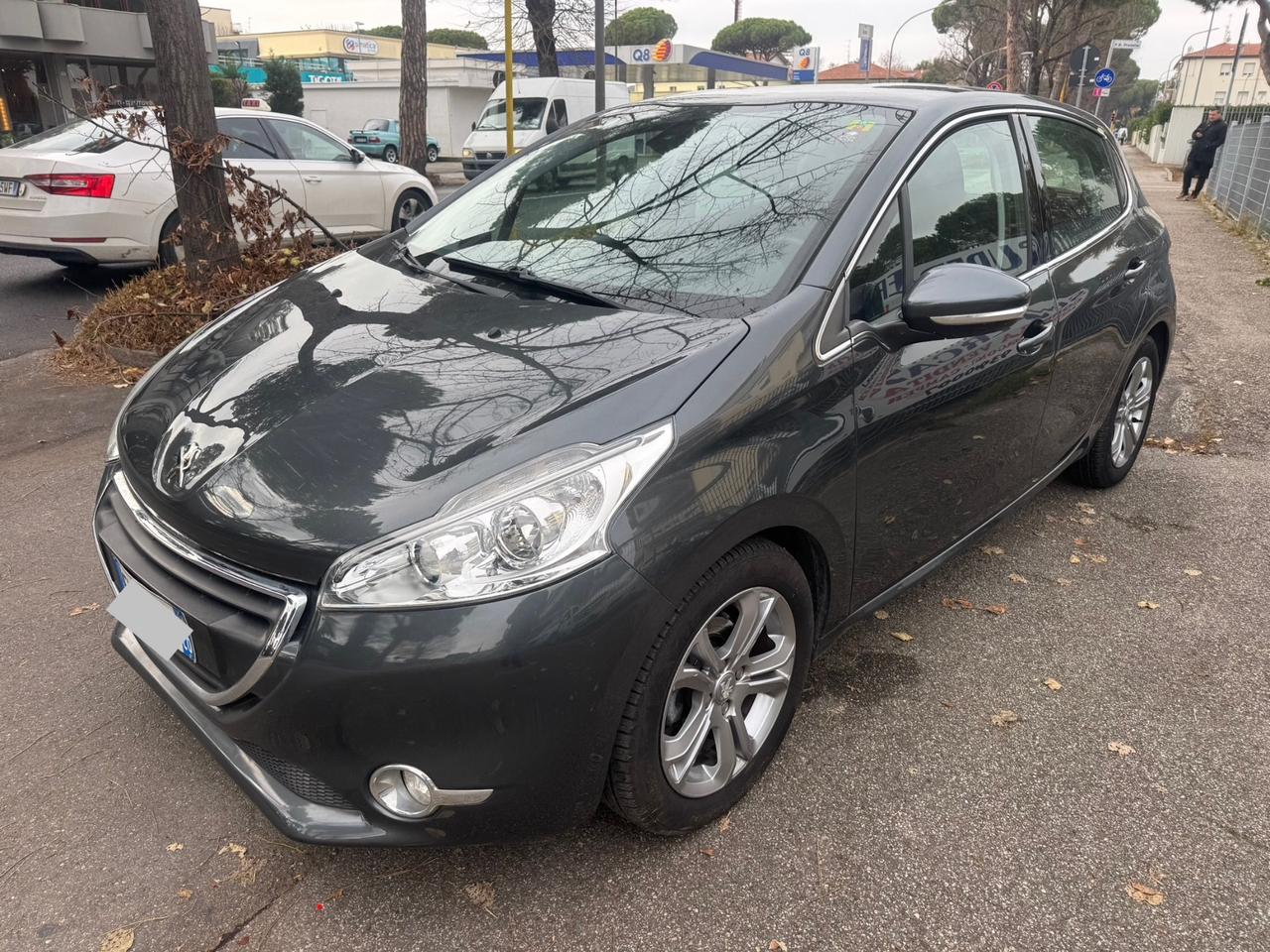 Peugeot 208 5P. 1.2 benz neopaten garanzia 12 mesi