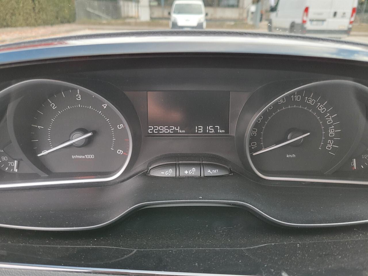 Peugeot 208 1.6 BlueHDi 75cv Active NEOPATENTATI AUTOCARRO 2 POSTI