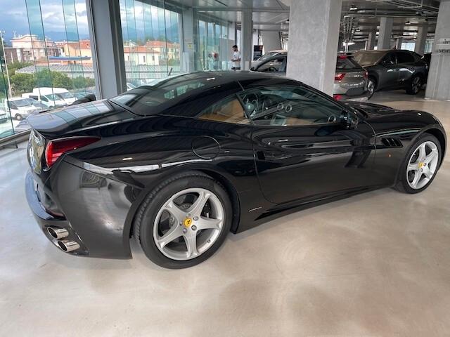 Ferrari California DCT Coupè Cabriolet