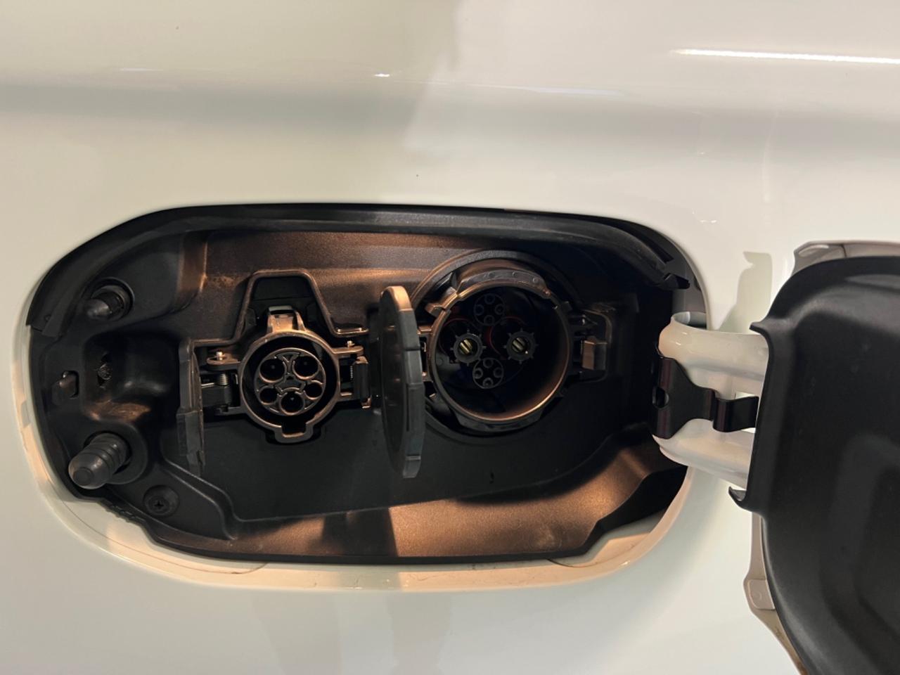 Mitsubishi Outlander 2.4 MIVEC 4WD PHEV Instyle Plus SDA