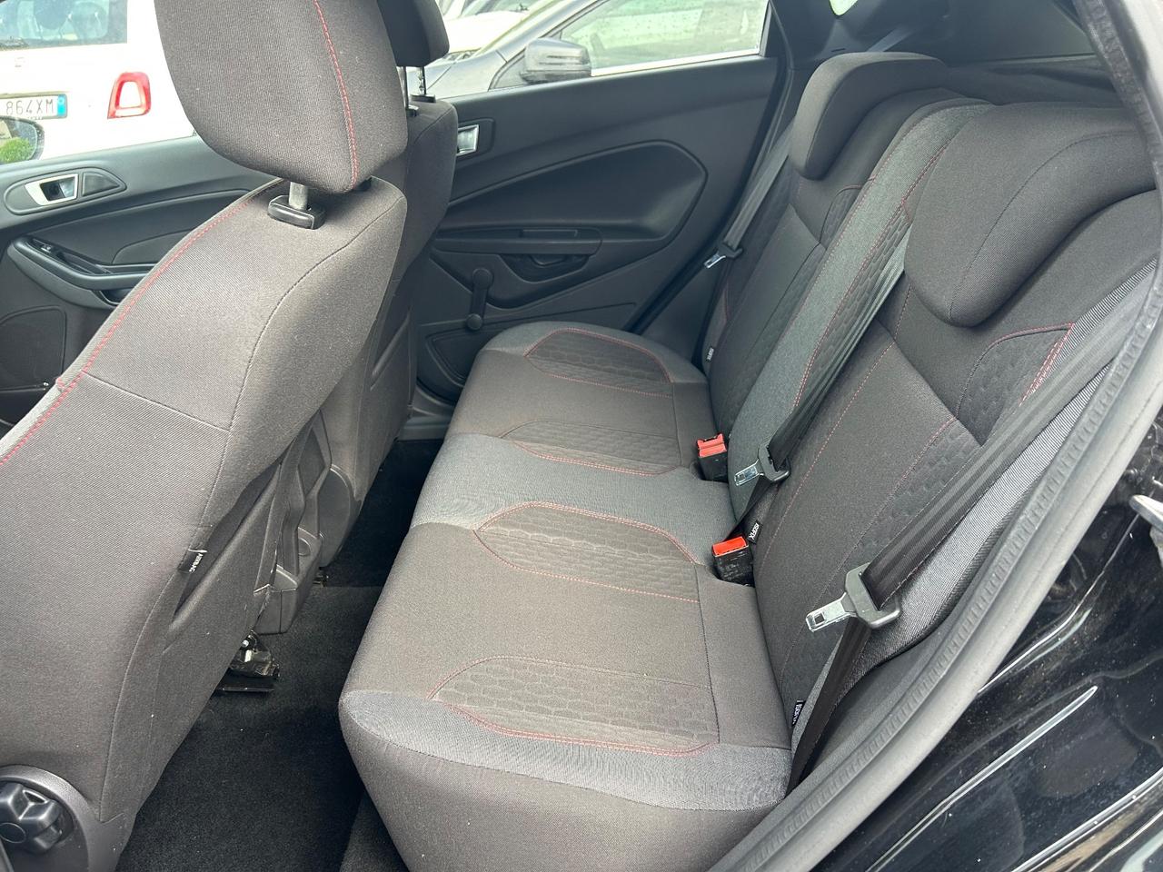 Ford Fiesta 1.5TDCi 5P ST-LINE NAVI