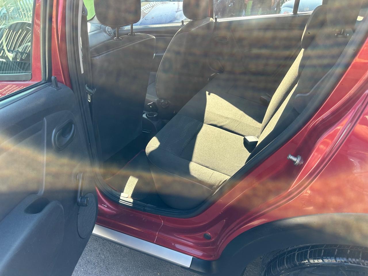 Dacia Sandero Stepway 2011 1.6 BENZ/GPL SCADENZA 2031