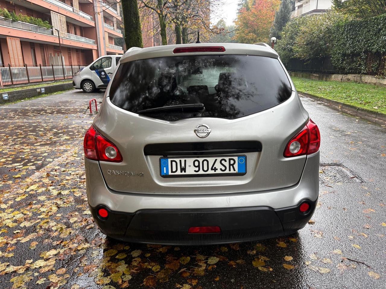 Nissan Qashqai Qashqai+2 1.6 16V n-tec 7 POSTI