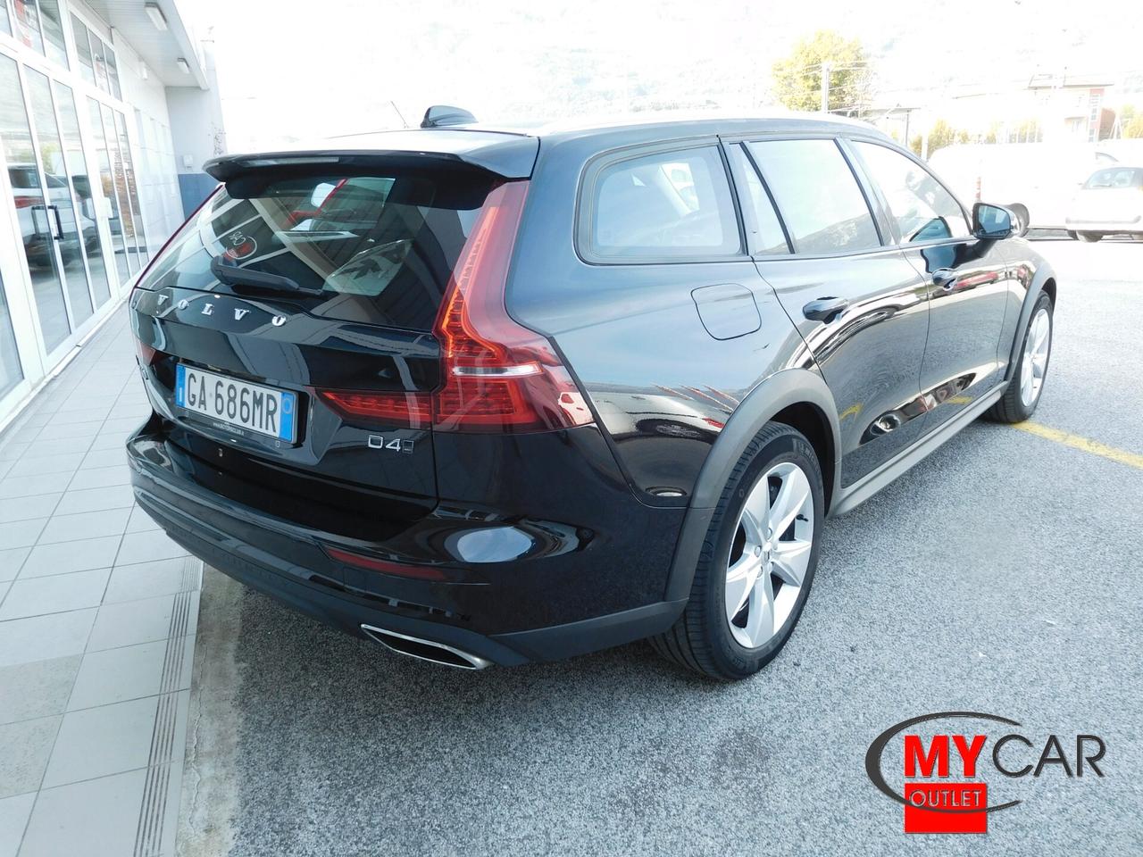 Volvo V60 Cross Country D4 AWD Geartronic Business Plus 190cv