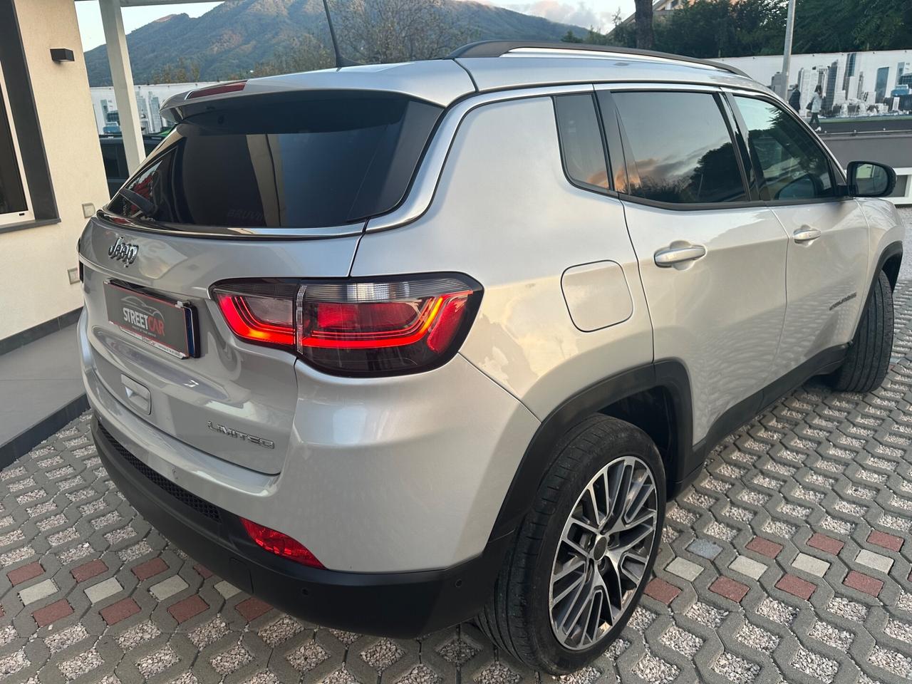 Jeep Compass 1.6 MJT 130 CV Limited Tetto