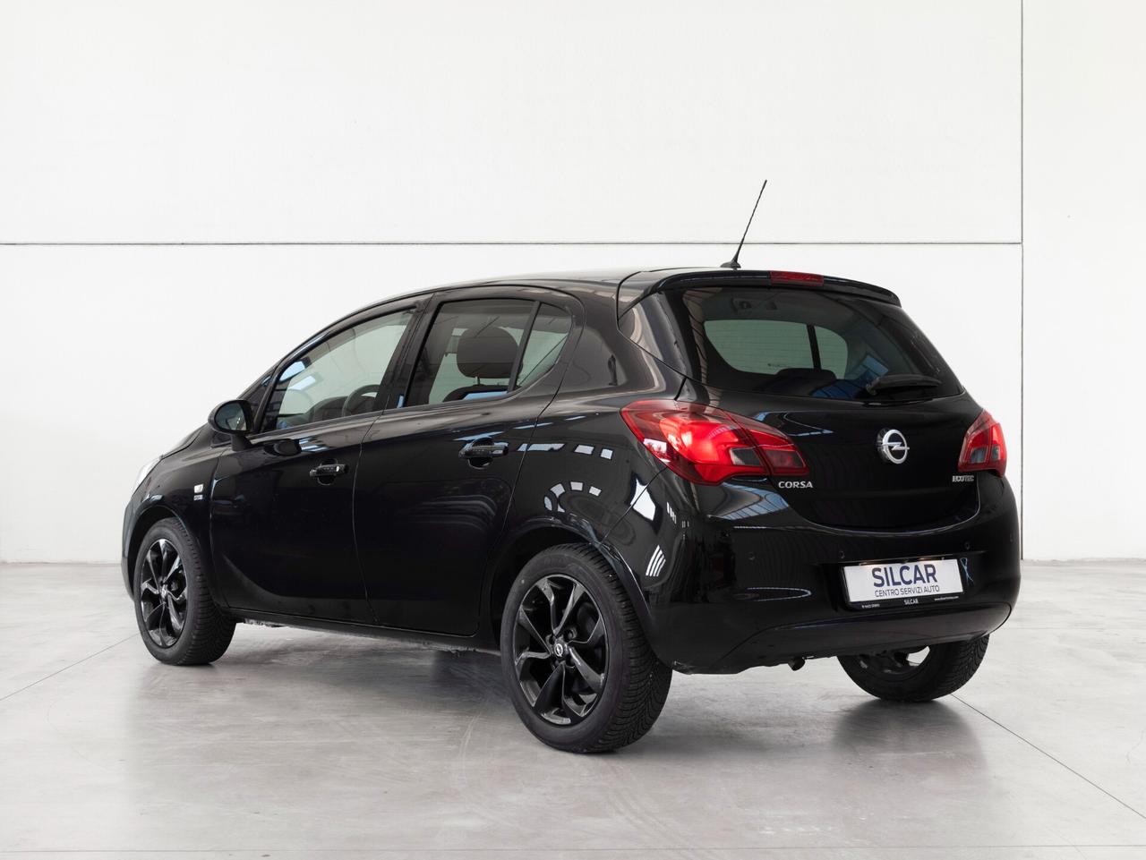 Opel Corsa 1.4 90CV GPL Tech 5 porte 120 Anniversary
